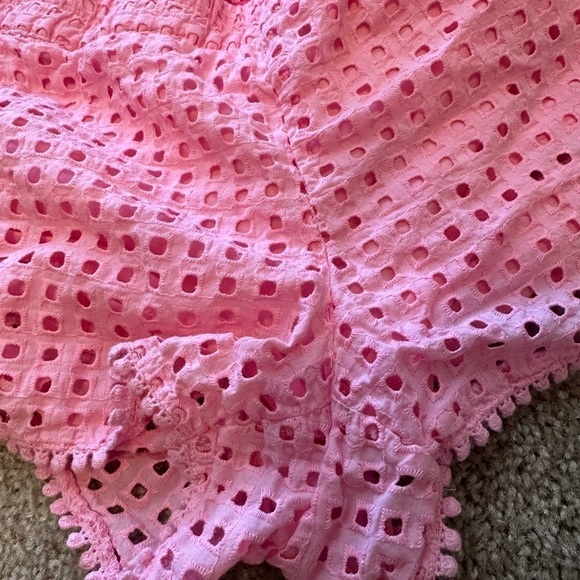 Lilly Pulitzer Pink Eyelet Boat Pull On Shorts Medium - Picture 2 of 10